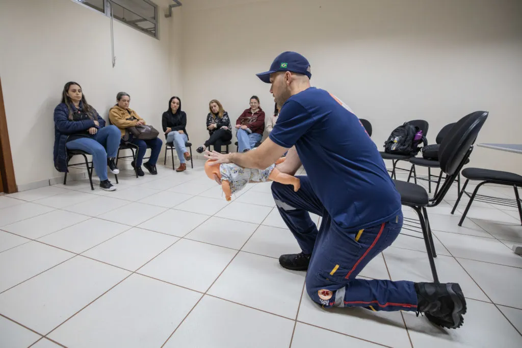 Projeto Samuzinho prepara professores da rede municipal para agir em situações de emergência